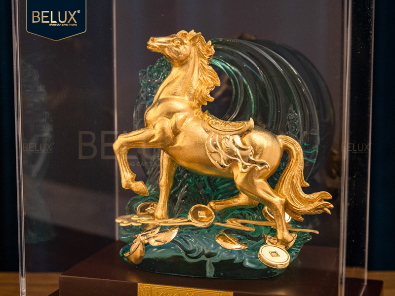 Tượng Ngựa Tuấn Mã dát vàng 24k&nbsp;18x15x12cm